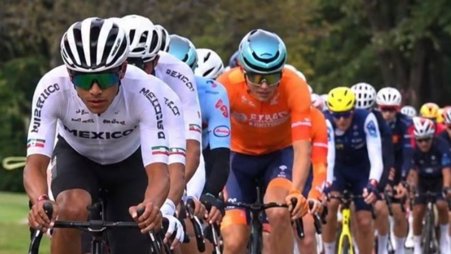 El coahuilense Carlos García afrontó 273.7 kilómetros en la carrera de ruta del Campeonato Mundial.