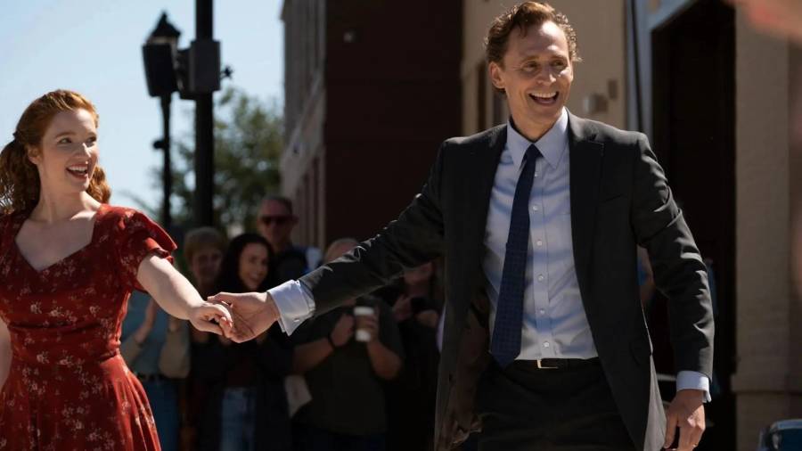 ’La vida de Chuck’: Contra el algoritmo del exceso, la eternidad de lo sencillo