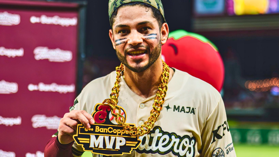Fabricio Macías conectó dos imparables y produjo tres carreras en la victoria de Tomateros de Culiacán por 6-3 sobre Algodoneros de Guasave.