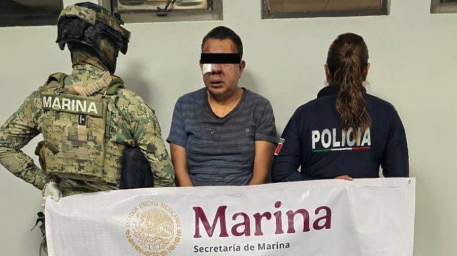 Mateo, de ocho años fue atacado en su domicilio en Ecatepec y vecinos retuvieron al presunto responsable antes de la llegada policial.