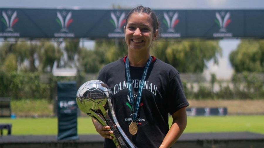 Tras competir ante selecciones europeas con México, Victoria Valencia regresó a la actividad nacional para celebrar un campeonato y continuar su formación deportiva.