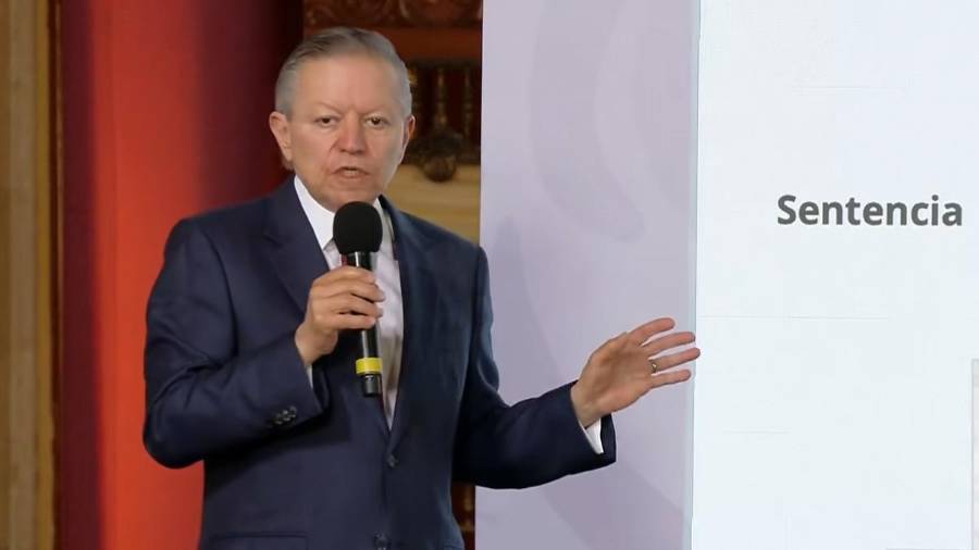 Arturo Zaldívar explicó durante La Mañanera en qué casos una denuncia, investigación o proceso penal permite o impide a una persona ser candidata.