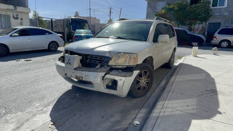 La defensa de la camioneta se desprendió