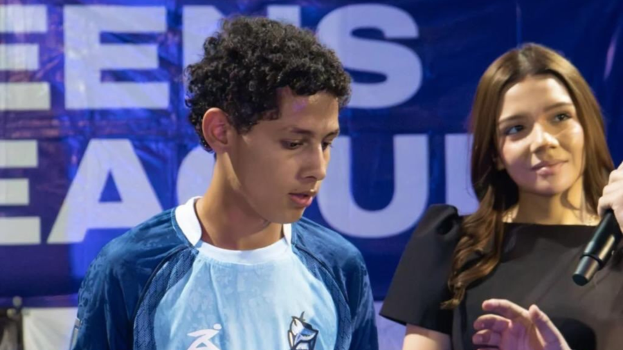 Martín Favela fue la figura del partido al marcar cinco goles en la Teens League.