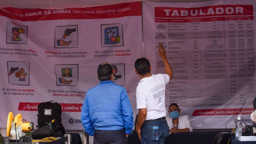 Para prevenir los delitos y reducir los riesgos asociados a la posesión de armas de fuego en los hogares, los próximos viernes 26 de enero, sábado 24 y lunes 26 se estará realizando en Nuevo León el Programa Canje de Armas 2026.