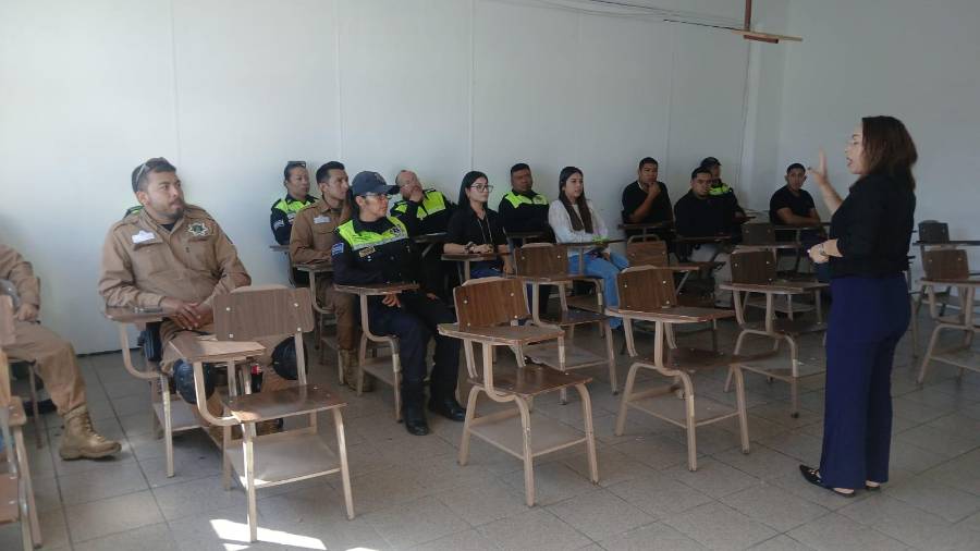 Más de 280 elementos reciben entrenamiento en primeros auxilios psicológicos en Saltillo