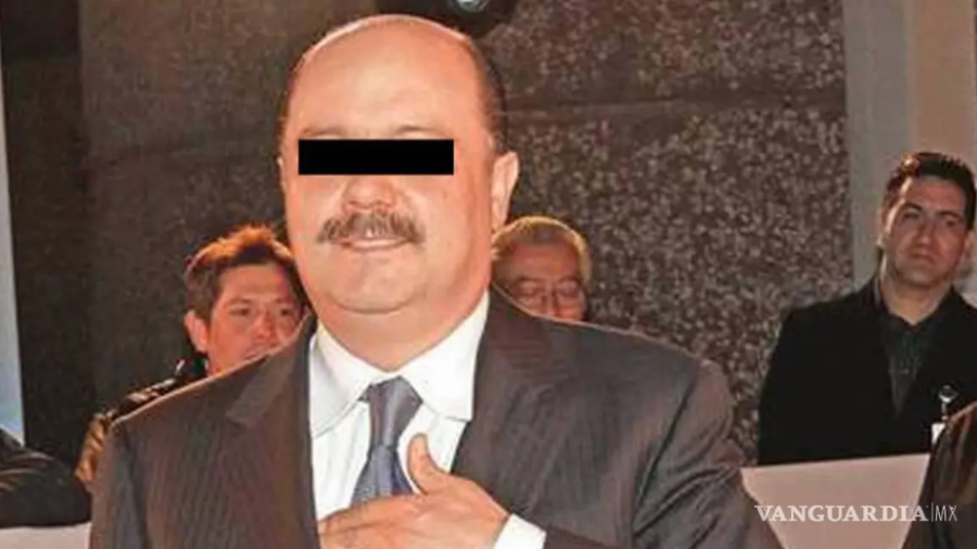 César Duarte, exgobernador de Chihuahua, fue vinculado a proceso por su probable participación en delitos de operaciones con recursos de procedencia ilícita.