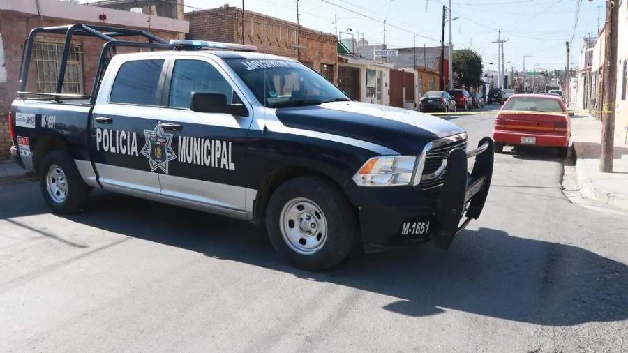 Autoridades municipales acudieron al lugar de los hechos para atender la situación.