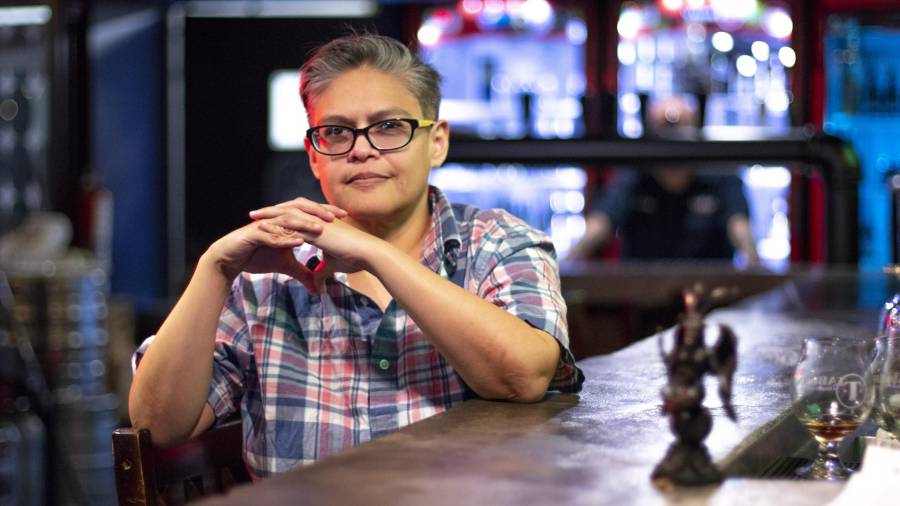 La escritora habló con VANGUARDIA sobre la reedición de una de sus novelas.