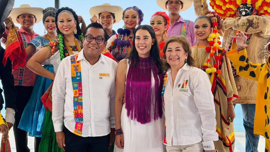 Martha Moncada encabeza delegación cultural de Coahuila durante actividades del Tianguis Turístico 2026 en Acapulco.