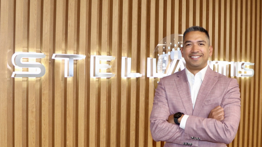 POLITICÓN: Ante turbulencia económica, automotrices avanzan con optimismo