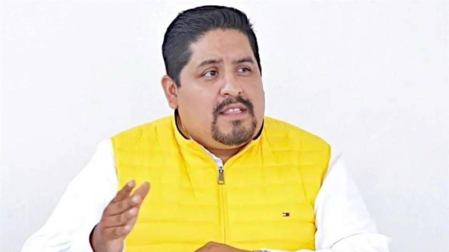 Versiones extraoficiales apuntan a que Reyes León se entregó a la Fiscalía General de la República.