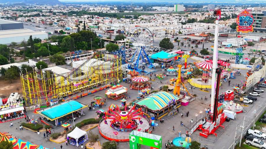 La realización de eventos masivos como el Fut Fest y el FINA buscan fortalecer la convivencia familiar y posicionar a la capital coahuilense como destino turístico.