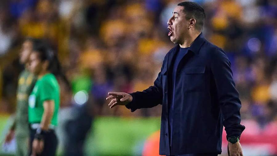Efraín Juárez pidió mantener la concentración y aseguró que la serie aún no está definida, aunque cercana, sí.