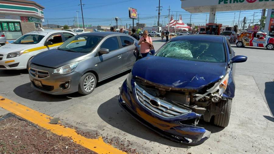 Los dos conductores involucrados aseguraron que el semáforo estaba en verde al momento del accidente.