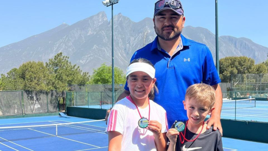 El coach Fernando Carranza acompañó al equipo de Saltillo durante su participación en Monterrey.