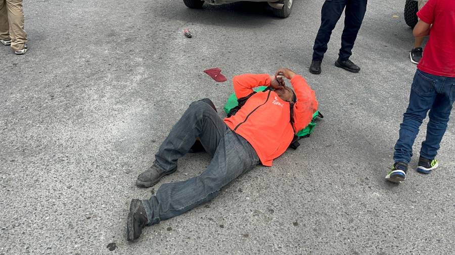 El lesionado fue atendido por paramédicos de SAMU.