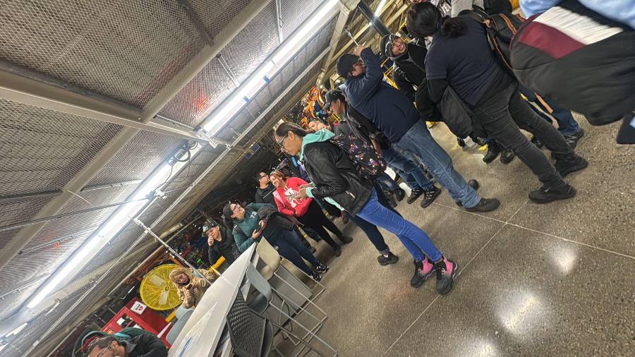 Las personas despedidas fueron citadas esta mañana en las oficinas de Recursos Humanos de General Motors del complejo de Ramos Arizpe.