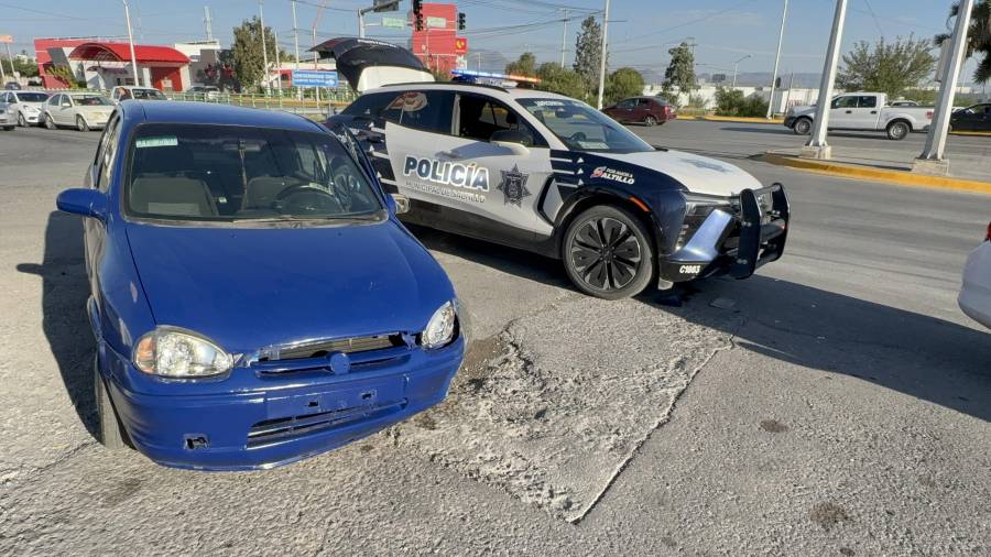 Autoridades acudieron al lugar para tomar conocimiento del accidente.