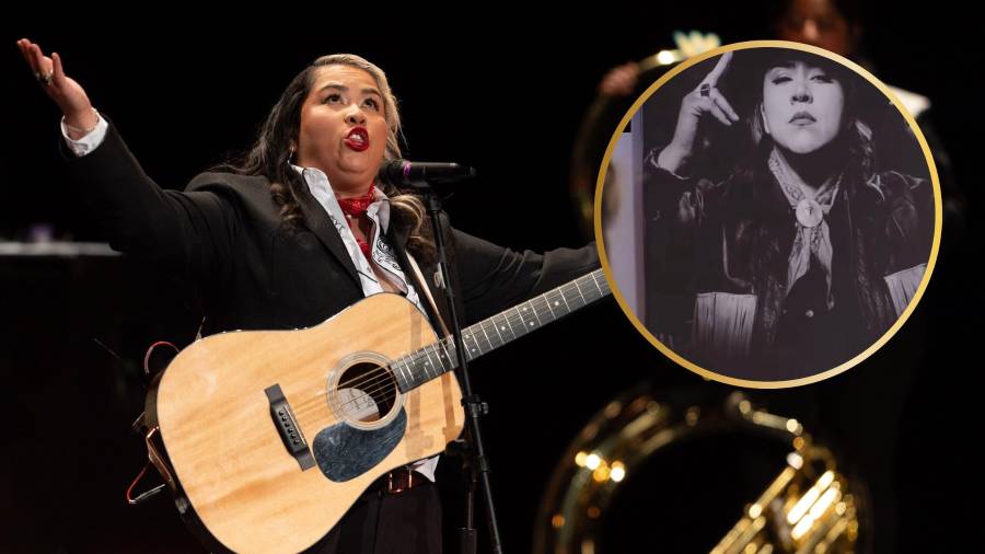 Legado. La compositora lagunera fue ovacionada por colegas y seguidores durante la ceremonia en la que una sala de composición fue nombrada en su honor.