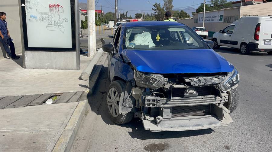 A pesar de la magnitud del impacto y de la movilización de autoridades, el accidente no dejó personas lesionadas, reportándose únicamente afectaciones materiales.