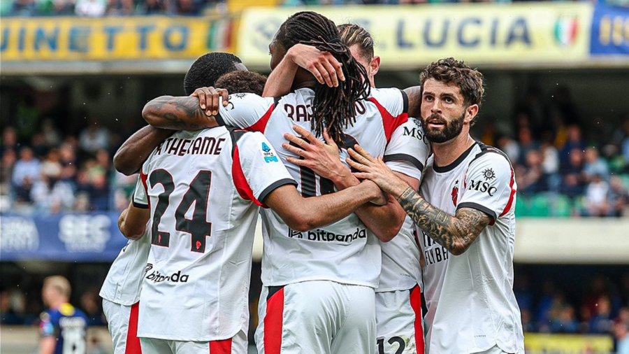 El delantero mexicano sumó minutos en un partido donde el Milan defendió su ventaja mínima.