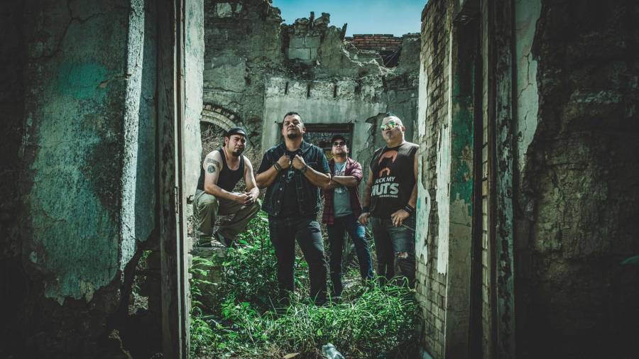 Líricas que van de la ansiedad a la esperanza y un sonido que navega entre el sludge y el groove metal influenciado por grandes exponentes del género.