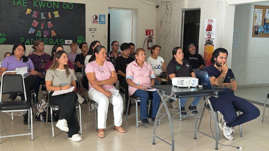 Personal del centro comunitario Nueva California recibió capacitación en primeros auxilios.