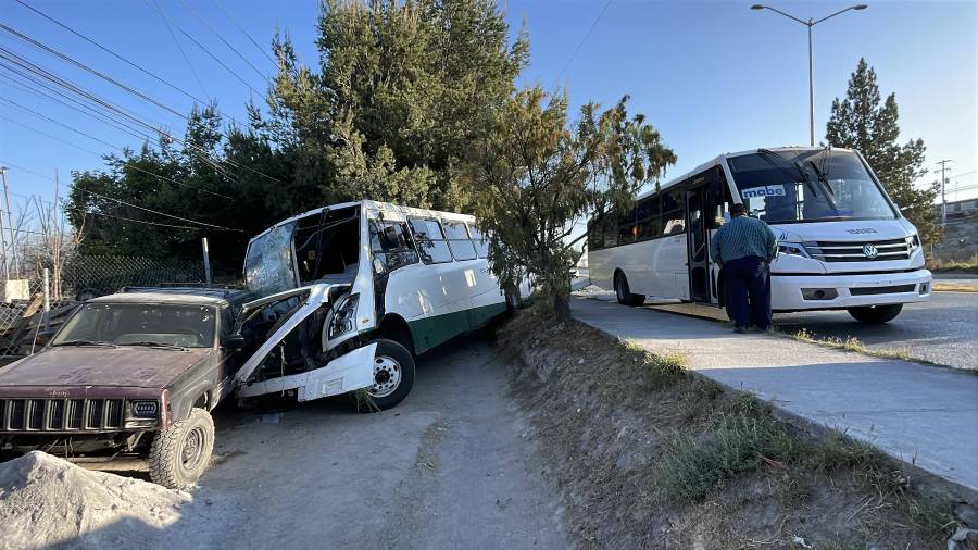 El conductor presuntamente se quedó dormido al volante antes de caer a una calle lateral.
