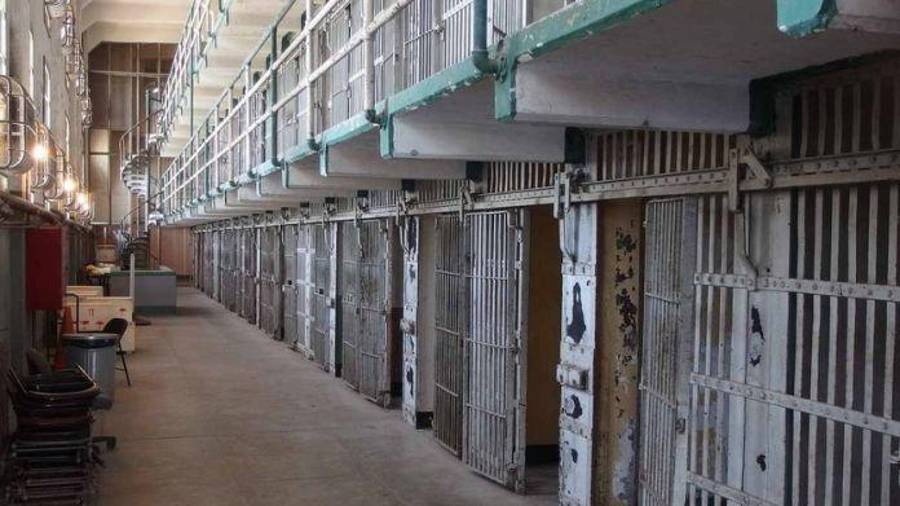 Si bien AMLO dejó espacios disponibles en prisiones, el cambio de política en seguridad con Sheinbaum, las cárceles están resultando insuficientes.