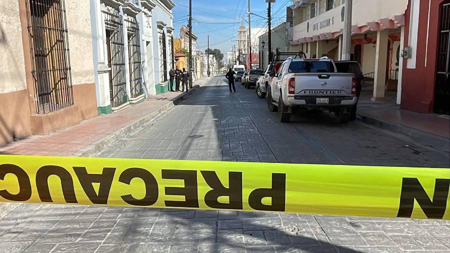 Elementos de la Policía Municipal cerraron la vialidad para resguardar la zona.