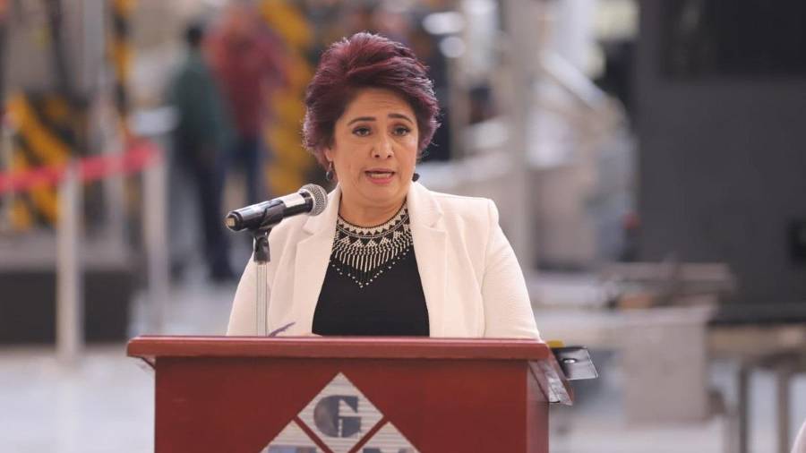 La presidenta del IECM formalizó su intención de competir por una de las vacantes del Consejo General del INE y defendió su trayectoria como carta principal.