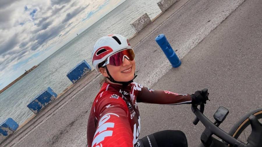 Romina Hinojosa completó los 153.4 kilómetros entre Montbrison y Tournon-sur-Rhône.