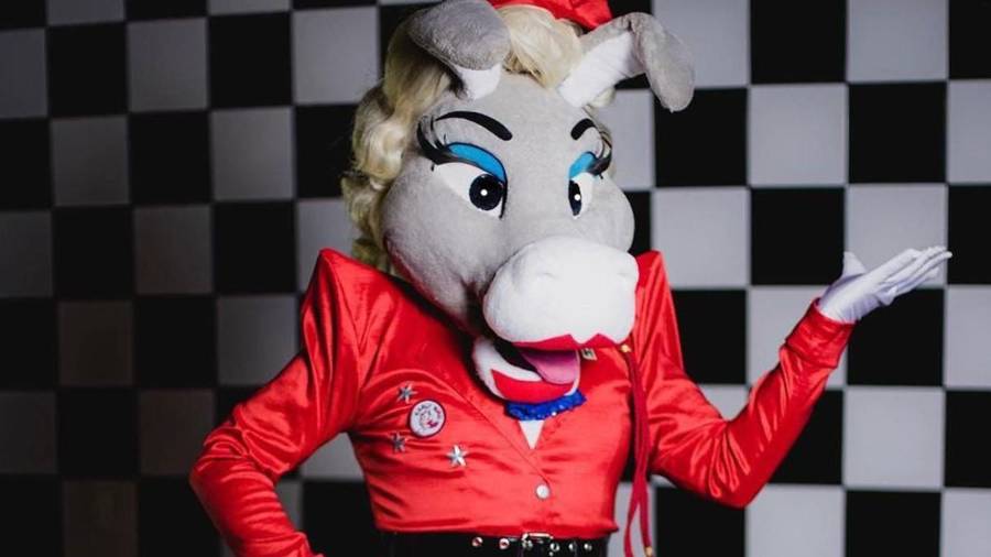 El creador de contenido Momo Guzmán ‘rompió los corazones’ de muchos fanes al confirmar su retiro del personaje ‘Burrita Burrona’.