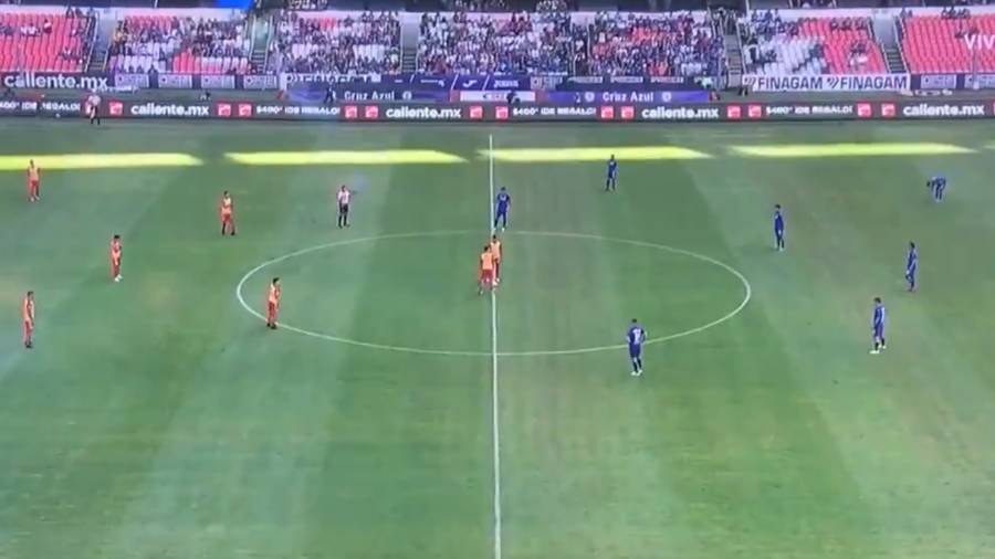 Cruz Azul y Morelia no juegan el primer minuto en solidaridad con los jugadores del Veracruz