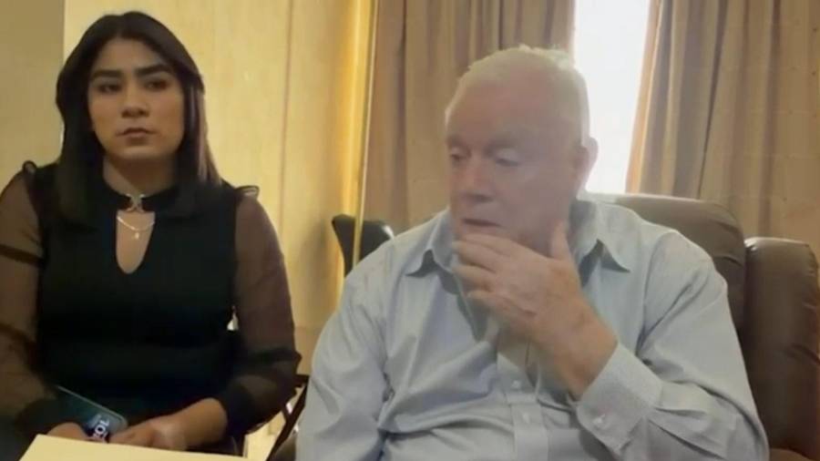 Andrés Osuna Westrup celebra la resolución del Tribunal Unitario Agrario que reconoce la validez de la escritura de su predio en el ejido El Sacrificio, tras más de una década de litigio.