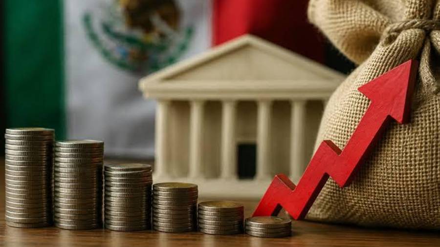 La calificadora recientemente cambió de estable a negativa la perspectiva para la calificación crediticia de México. ESPECIAL.