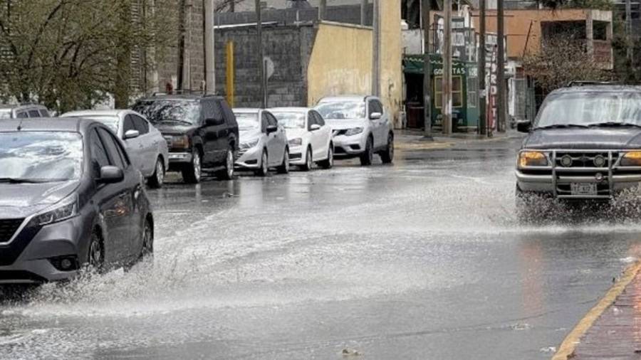 Las precipitaciones recientes han complicado la circulación de las unidades de transporte público en Ramos Arizpe, obligando a los operadores a reducir la velocidad para evitar incidentes.