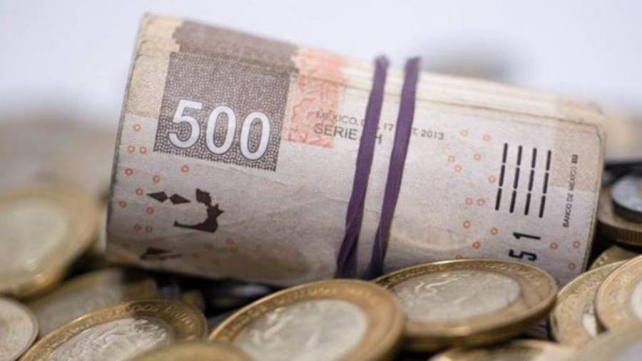 Reducción se da en un contexto de mayor dependencia del gasto federal y riesgos para la inversión pública.