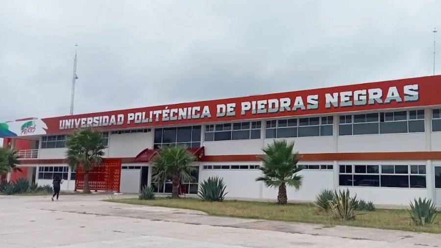 La Universidad implementa el modelo de educación dual con estadías en empresas.