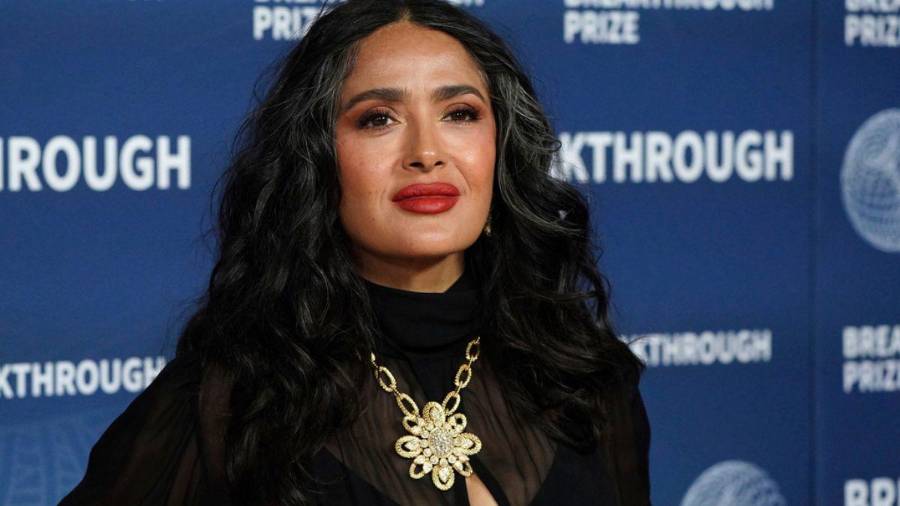 Salma Hayek se volvió viral al evidenciar datos que nadie vio venir sobre migración.