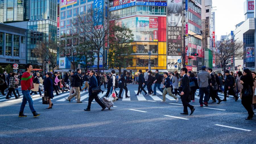 Japón endurece medidas para frenar flujo creciente de extranjeros en el país