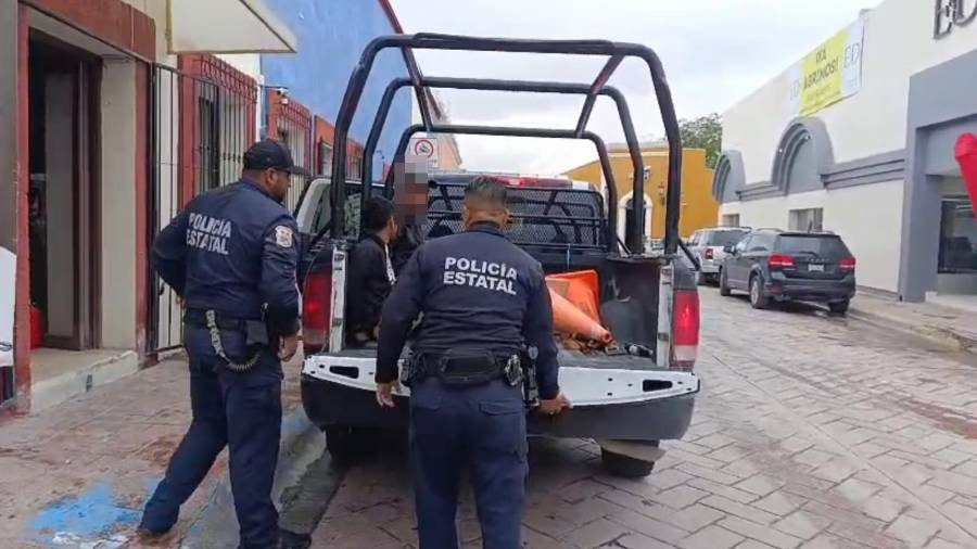 Antonio “N” y Axel “N” fueron detenidos por elementos de la Policía del Estado tras los hechos ocurridos en un cajero de Parras.