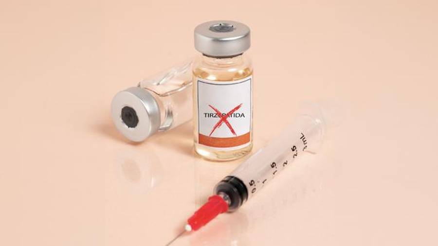 Cofepris alertó sobre productos con tirzepatida vendidos en plataformas digitales sin autorización sanitaria; Profeco pidió evitar su compra.