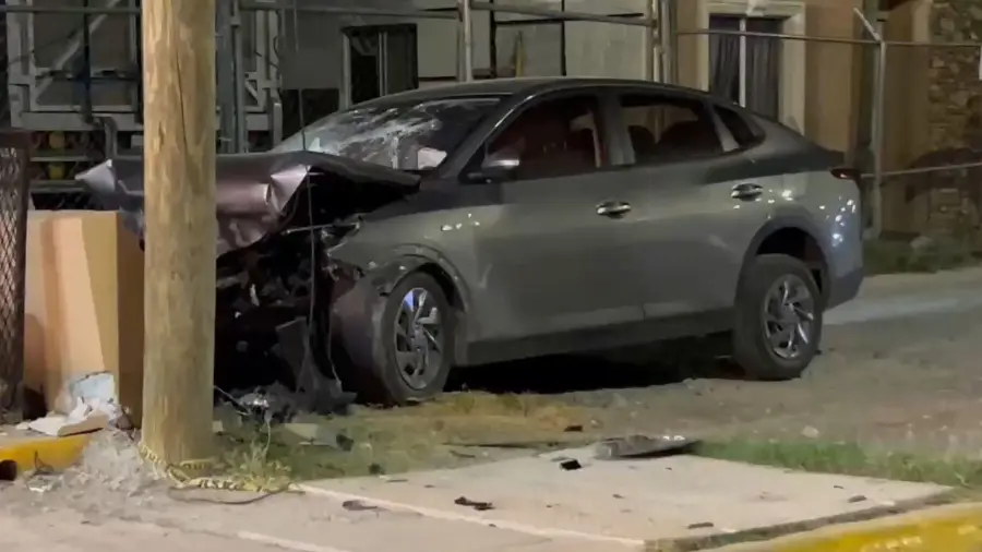 Personal de la Fiscalía General del Estado realizó las diligencias para determinar las circunstancias en las que ocurrió el accidente.