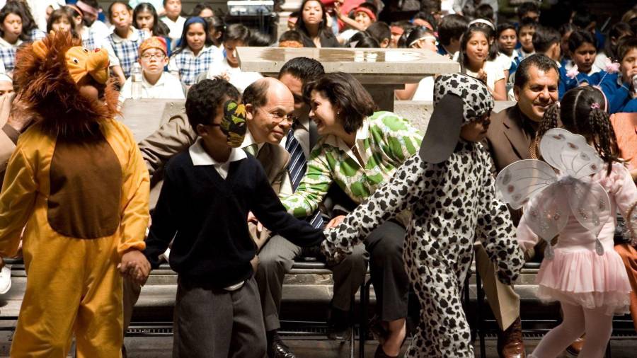 En un recorrido por estos locales, se registraron pecios de vestuarios de animales como leones, mariposas y elefantes entre 250 y hasta 400 pesos.