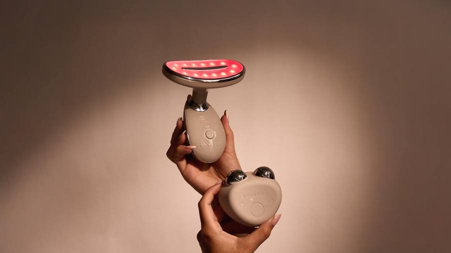 Los dispositivos de luz LED y microcorrientes se han convertido en una de las grandes tendencias del cuidado doméstico de la piel. Foto cedida por Stylepro.