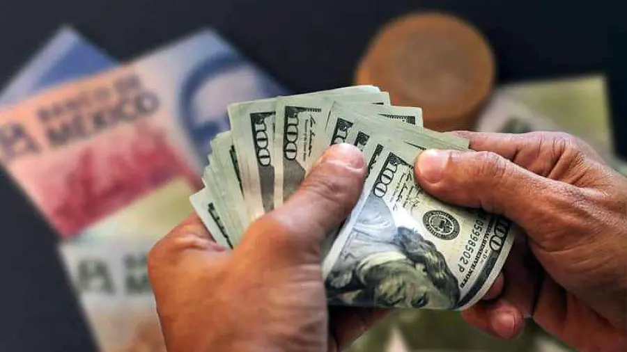 Banxico precisó que de enero a agosto de 2026, el valor de los ingresos por remesas resultó de 41 mil 802 millones de dólares.