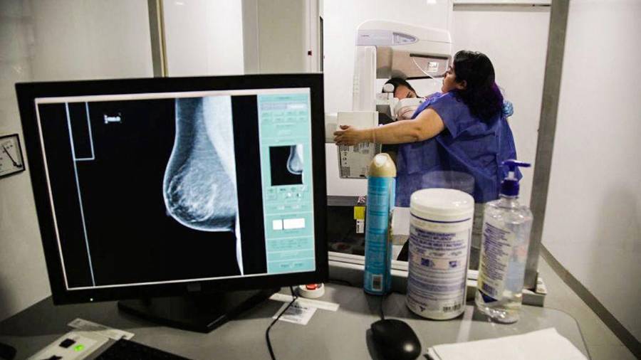 El Hospital General Dr. Salvador Chavarría Sánchez realizó más de mil mastografías gratuitas durante 2025, dirigidas a mujeres de entre 40 y 69 años.