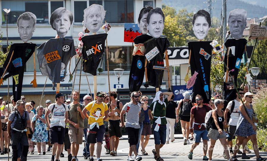 $!Miles de personas protestan contra la cumbre del G7 (fotogalería)